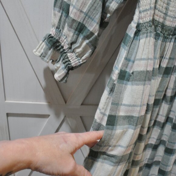 Madewell Lucie Elbow-Sleeve Smocked Mini Dress in Lebaum Plaid - Picture 8 of 8